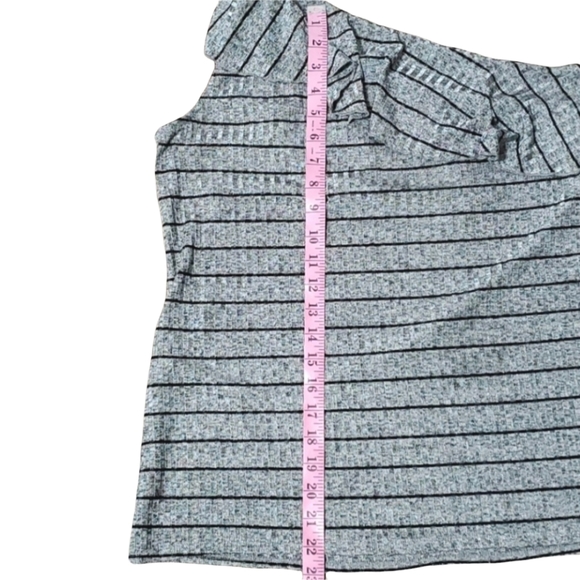 Juicy Couture Off The Shoulder Blouse - Picture 6 of 9